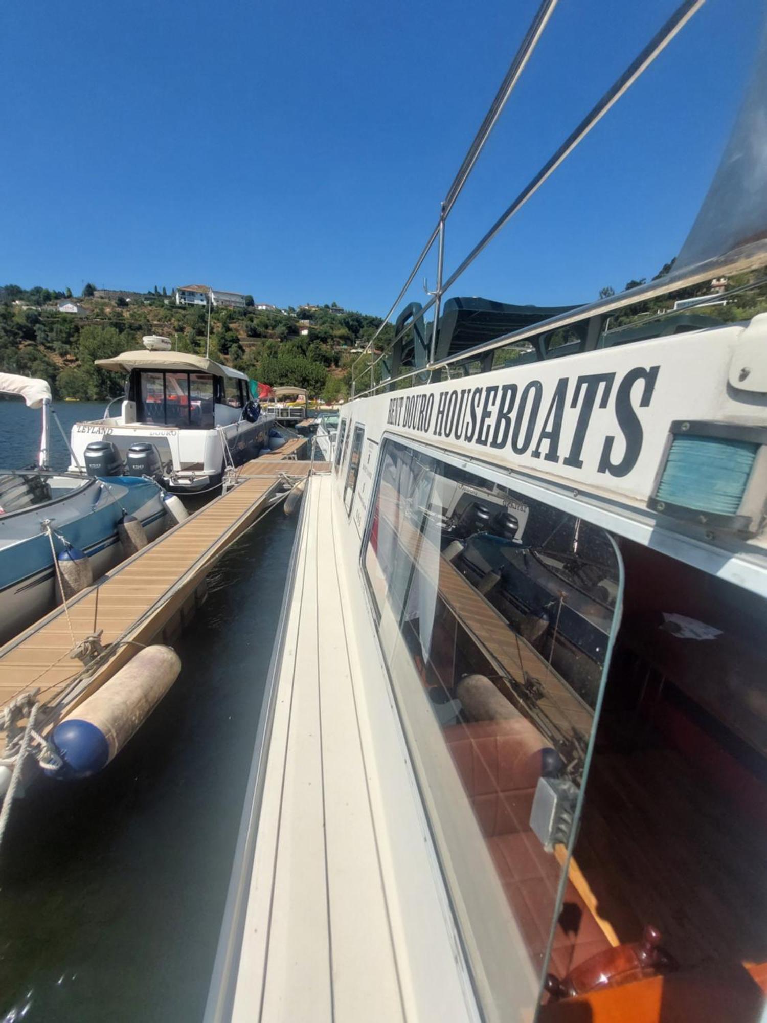 Douro Houseboats Hotel Marco de Canaveses Exterior photo